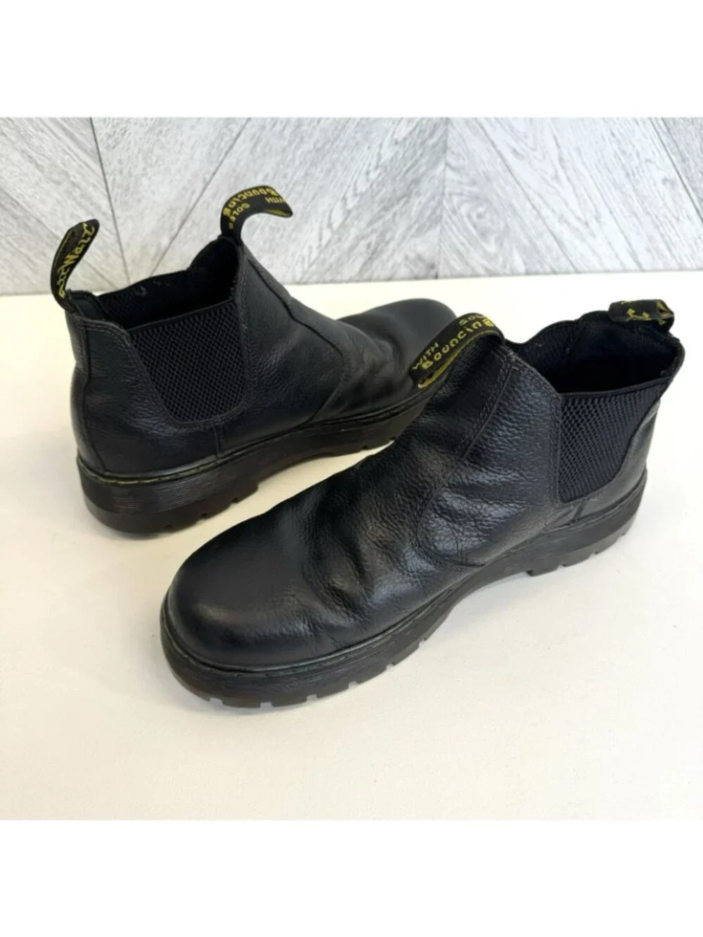 Dr Martens Hardie Chelsea Boots Shoes Black Leather Pull On Mens US 11 EU 45